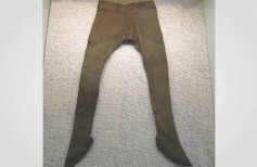 Early Medieval trousers